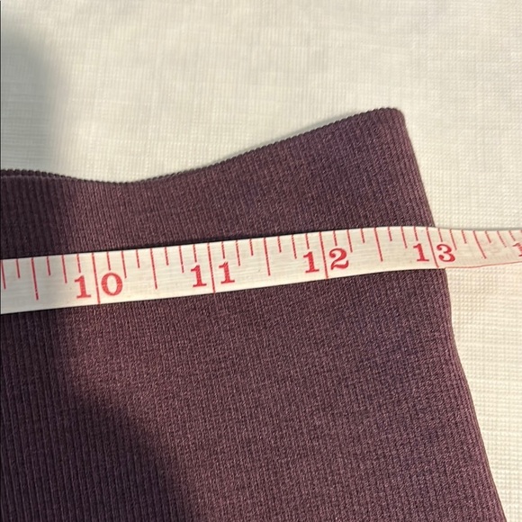 Lululemon in the flow cropped leggings - Picture 5 of 9